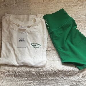 Wilo Active Women's White and Green Set